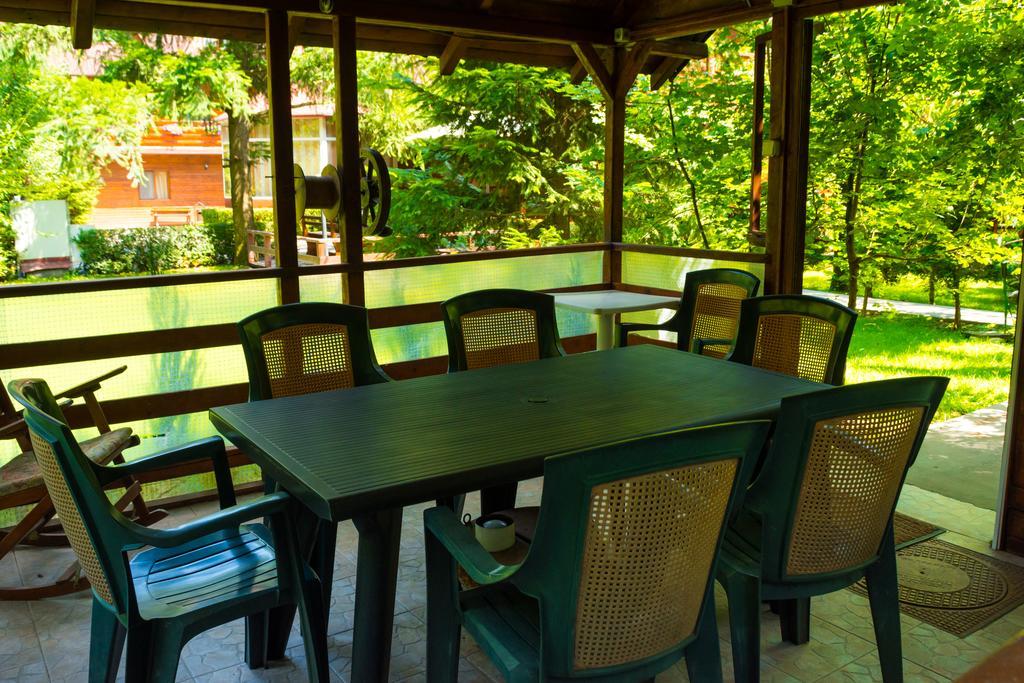 Pensiunea Casa Verde Bucuresti Екстер'єр фото