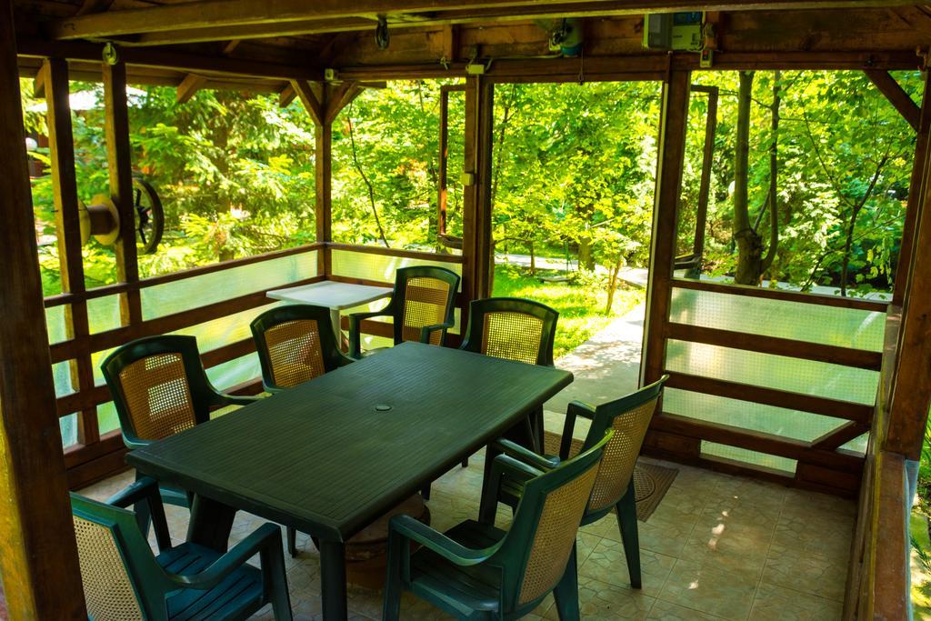 Pensiunea Casa Verde Bucuresti Екстер'єр фото