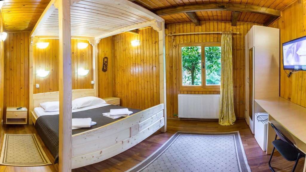 Pensiunea Casa Verde Bucuresti Екстер'єр фото