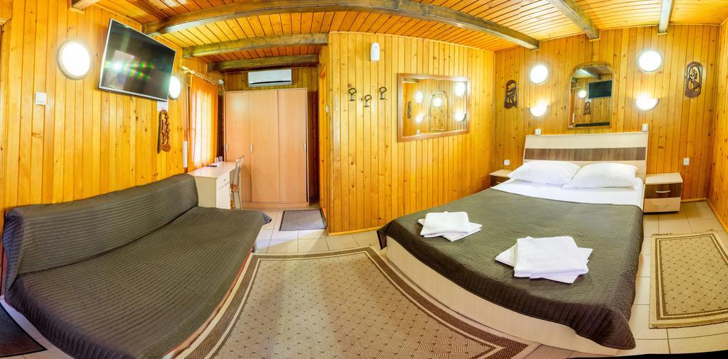 Pensiunea Casa Verde Bucuresti Екстер'єр фото
