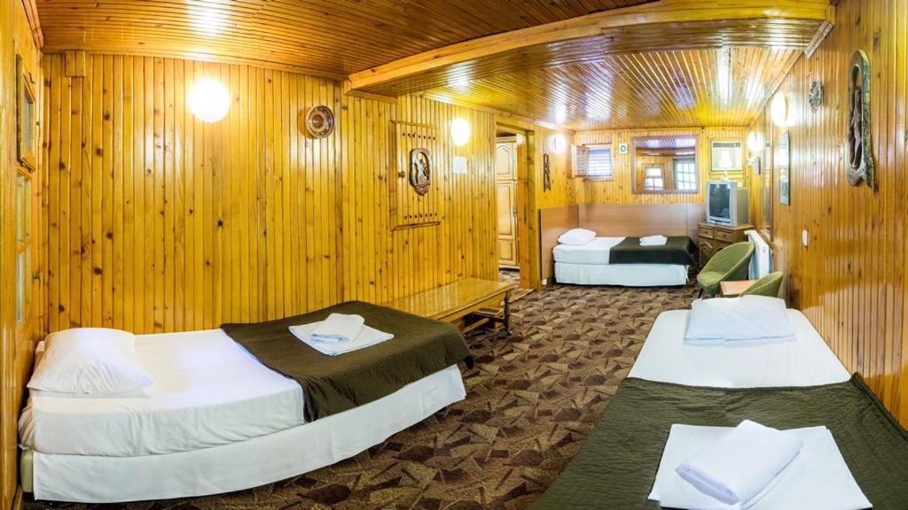 Pensiunea Casa Verde Bucuresti Екстер'єр фото